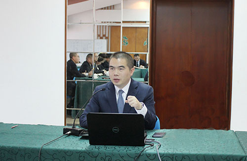 尊重他人、尊嚴(yán)做事