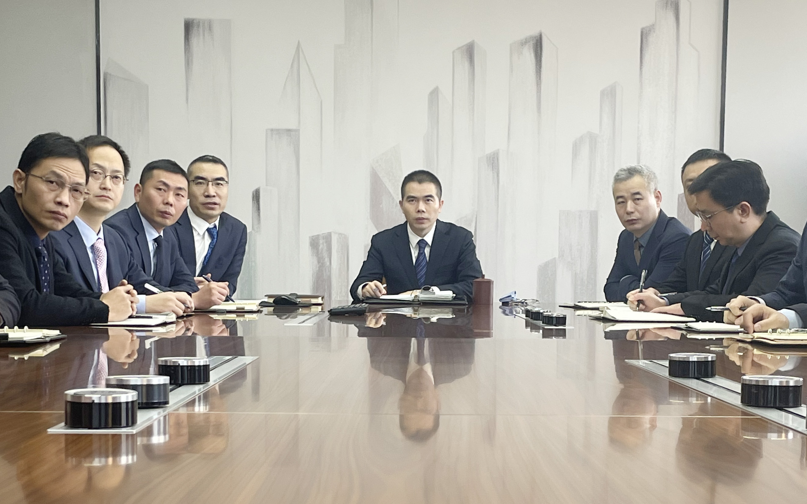 始于至誠，止于至善  