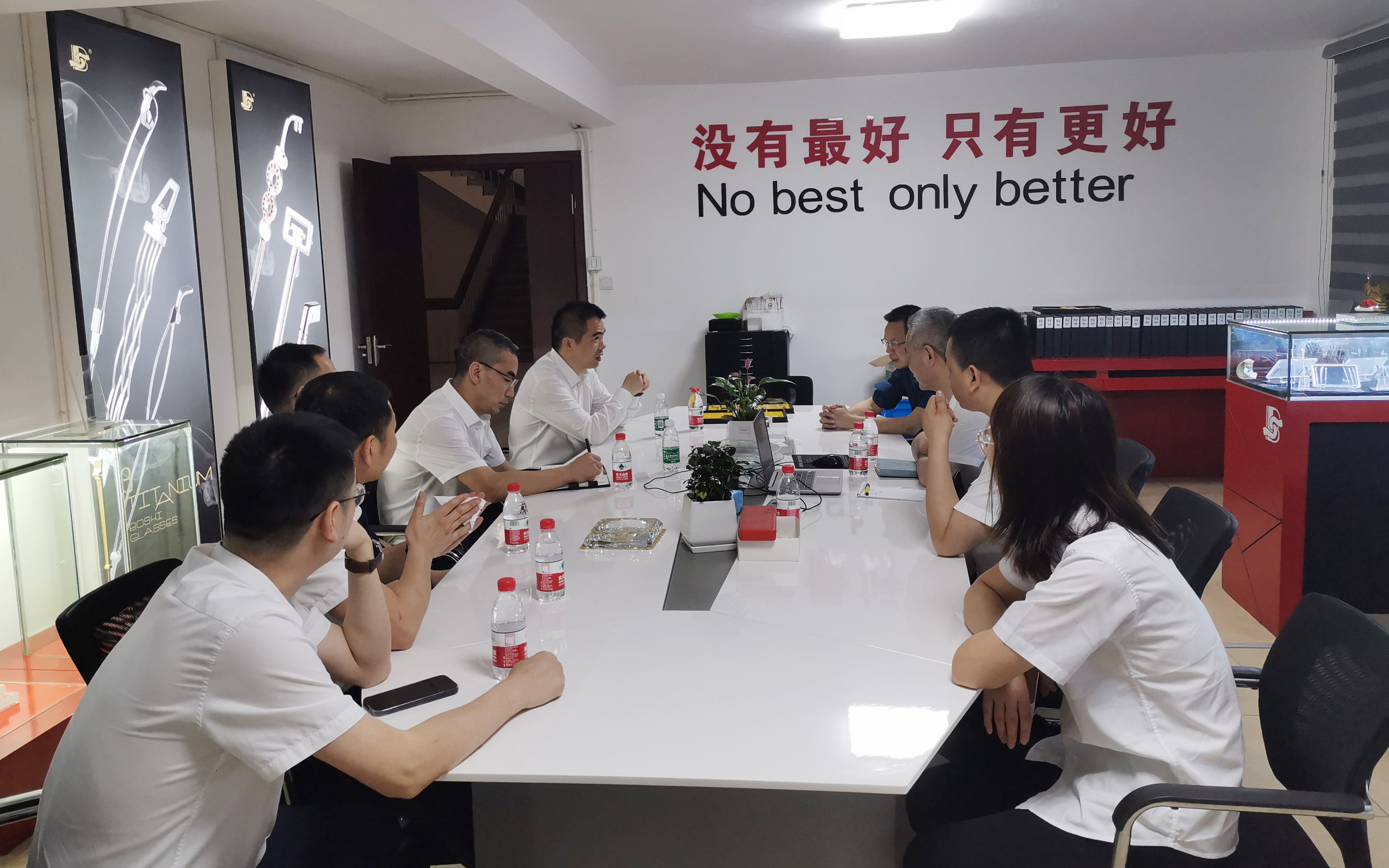 1683529114065043825.jpg 1683529114065043825.jpg