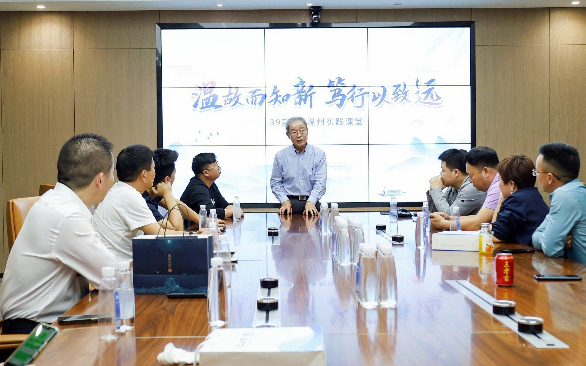 1699438808101011880.jpg 1699438808101011880.jpg