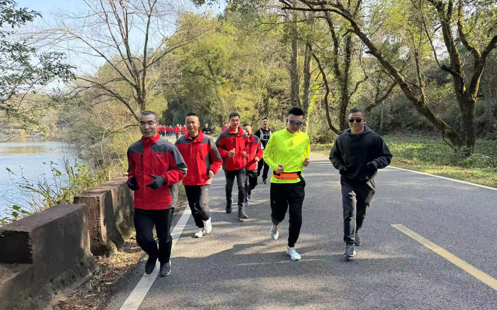 1703309831838060381.jpg 1703309831838060381.jpg