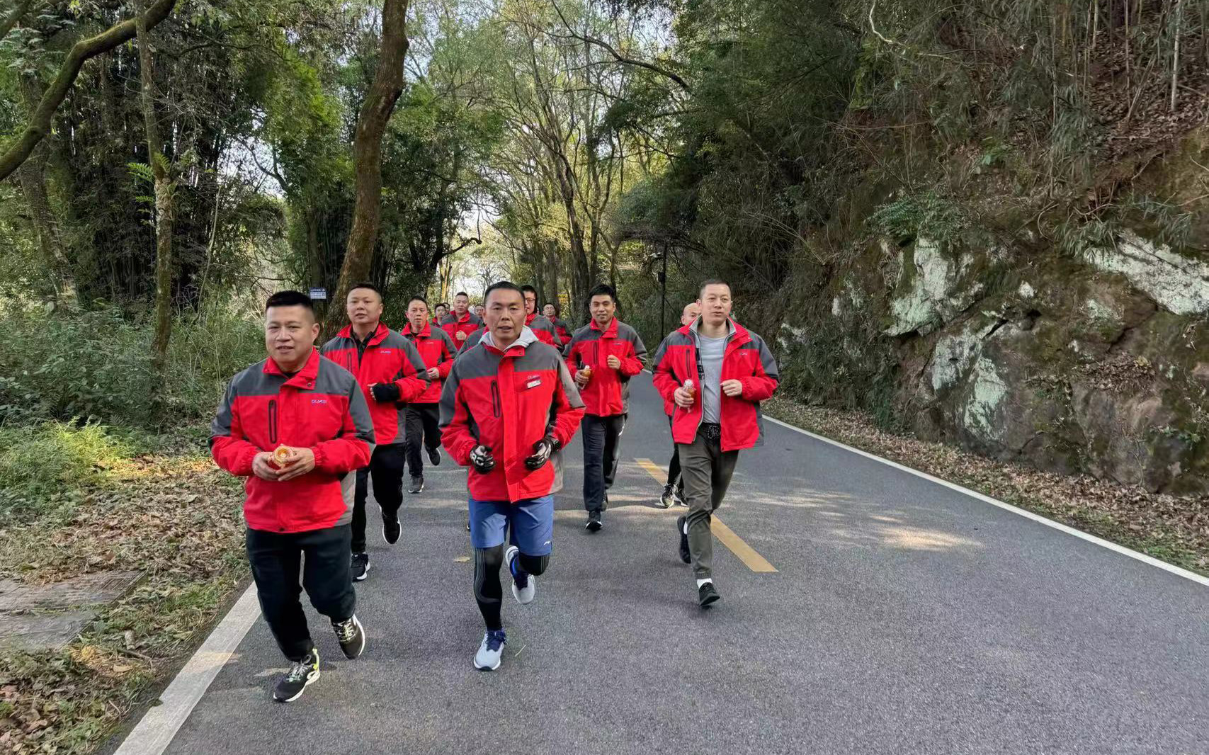 1703309839435010735.jpg 1703309839435010735.jpg