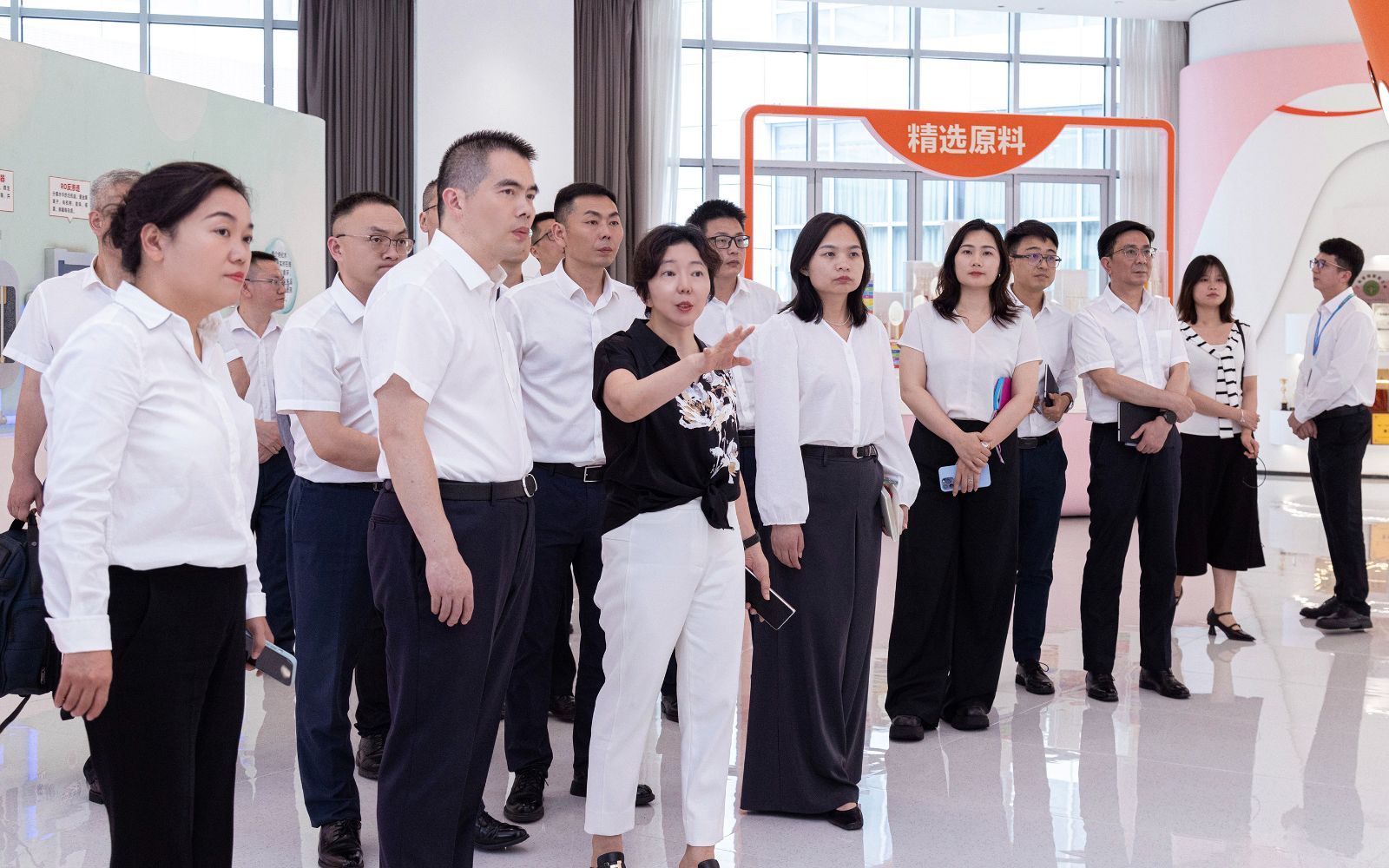 1748048718012044872.jpg 1748048718012044872.jpg