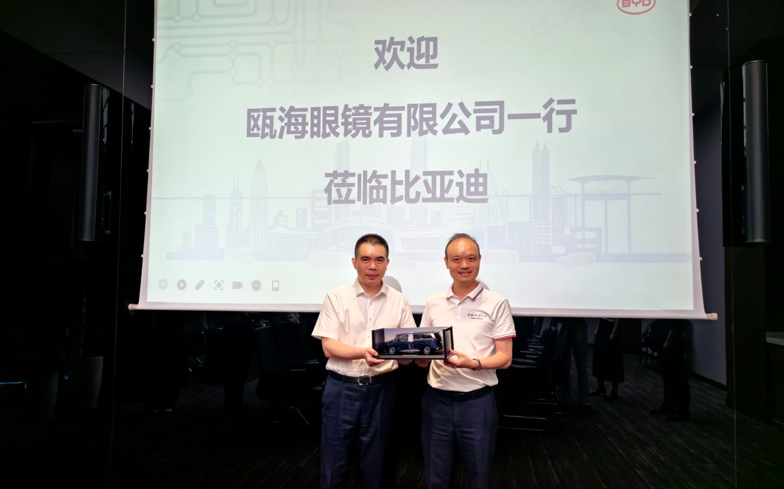 1748048766450098621.jpg 1748048766450098621.jpg